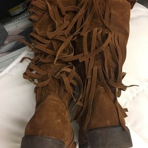 Ladies suede boots